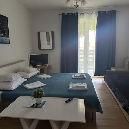 Apartmani Ira Crikvenica Buitenkant foto